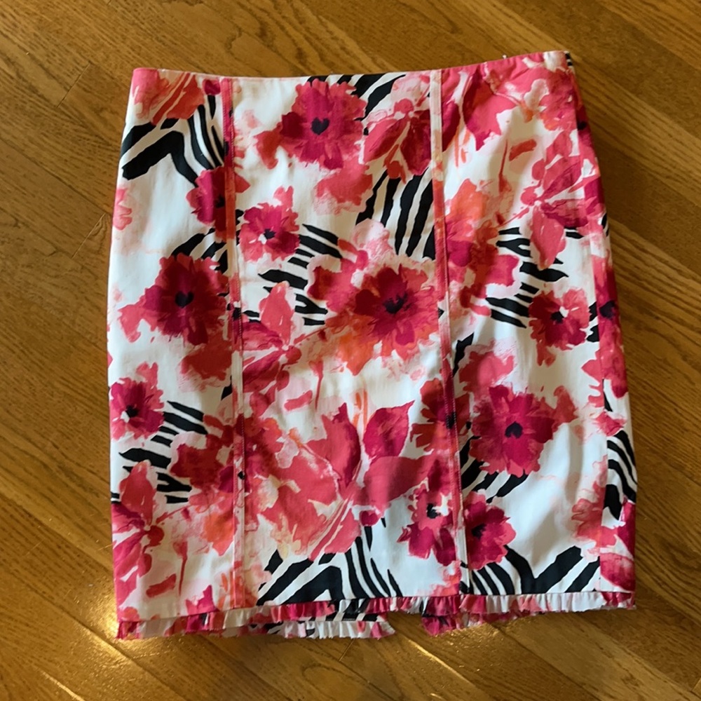 White House Black Market Floral Skirt